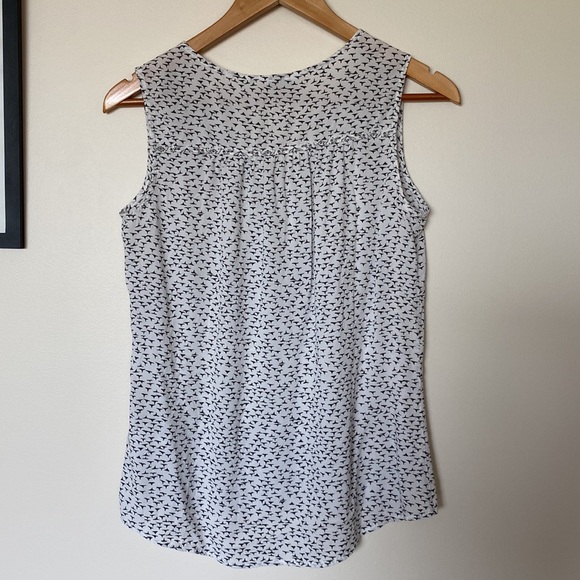 Reitmans dressy tank top. Size XS - Picture 3 of 4